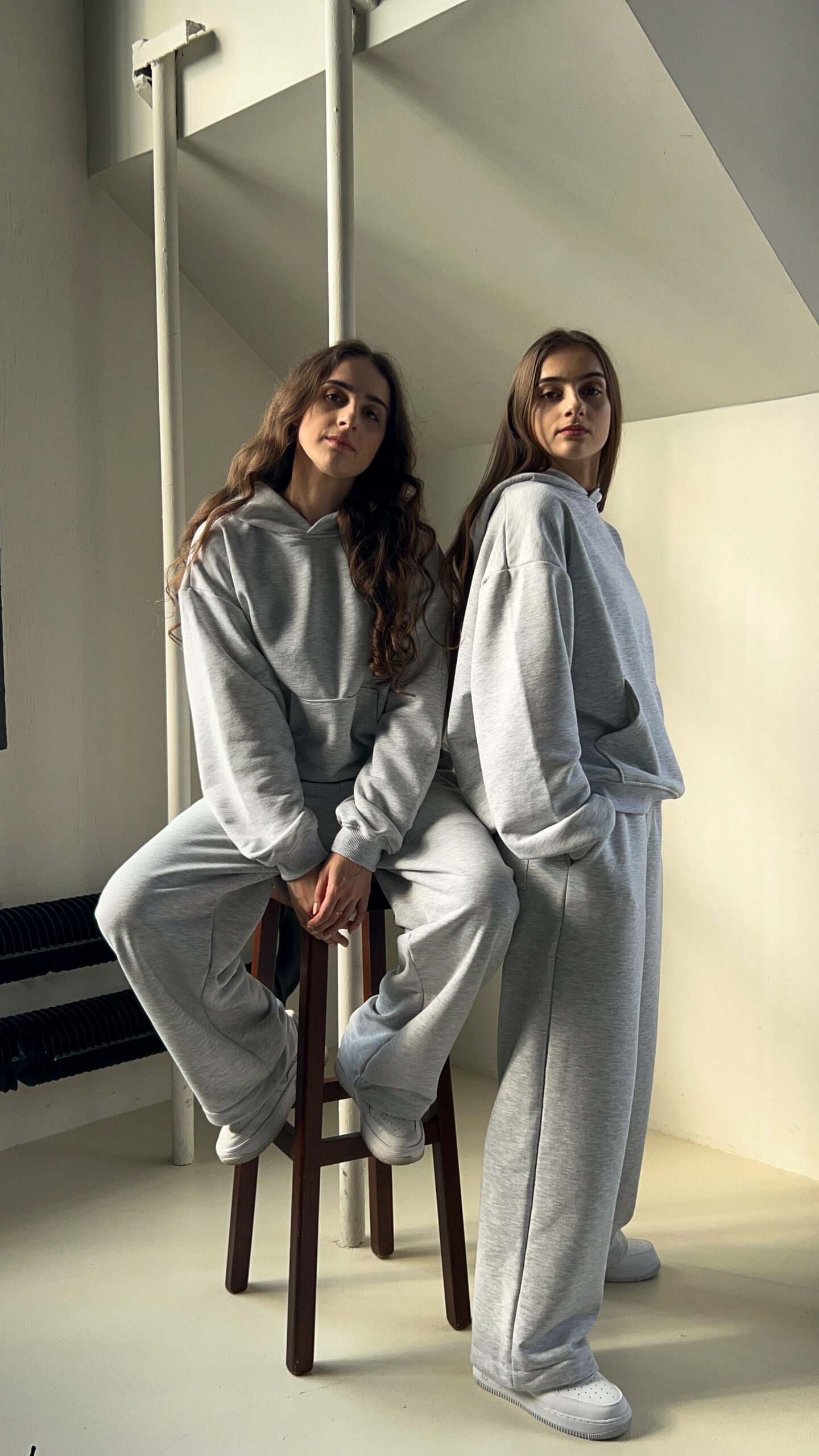 IMG_0603 BOXY CLEAN LIGHT GRAY HOODIE